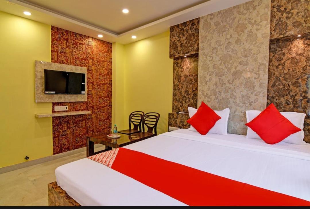 Hotel Divine Chariot Καλκούτα Εξωτερικό φωτογραφία