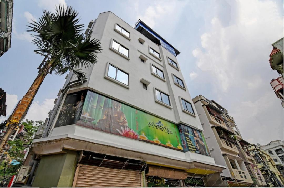 Hotel Divine Chariot Καλκούτα Εξωτερικό φωτογραφία