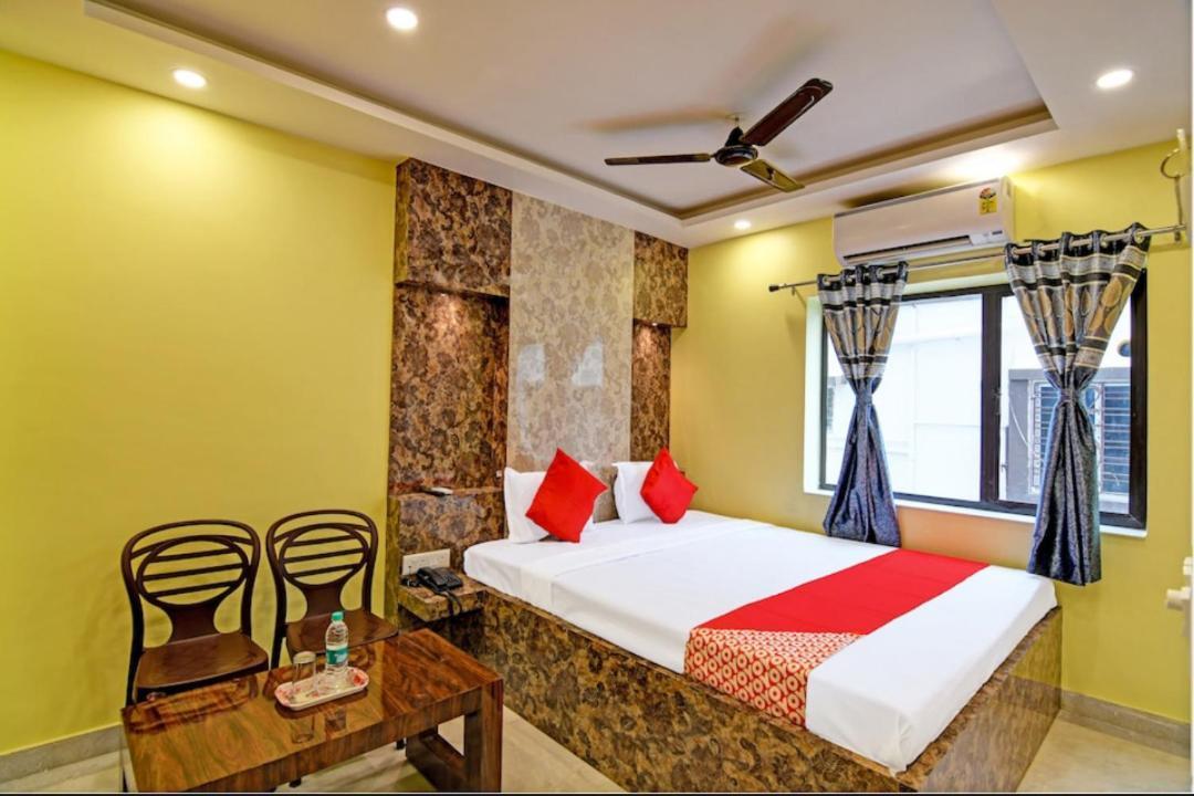 Hotel Divine Chariot Καλκούτα Εξωτερικό φωτογραφία