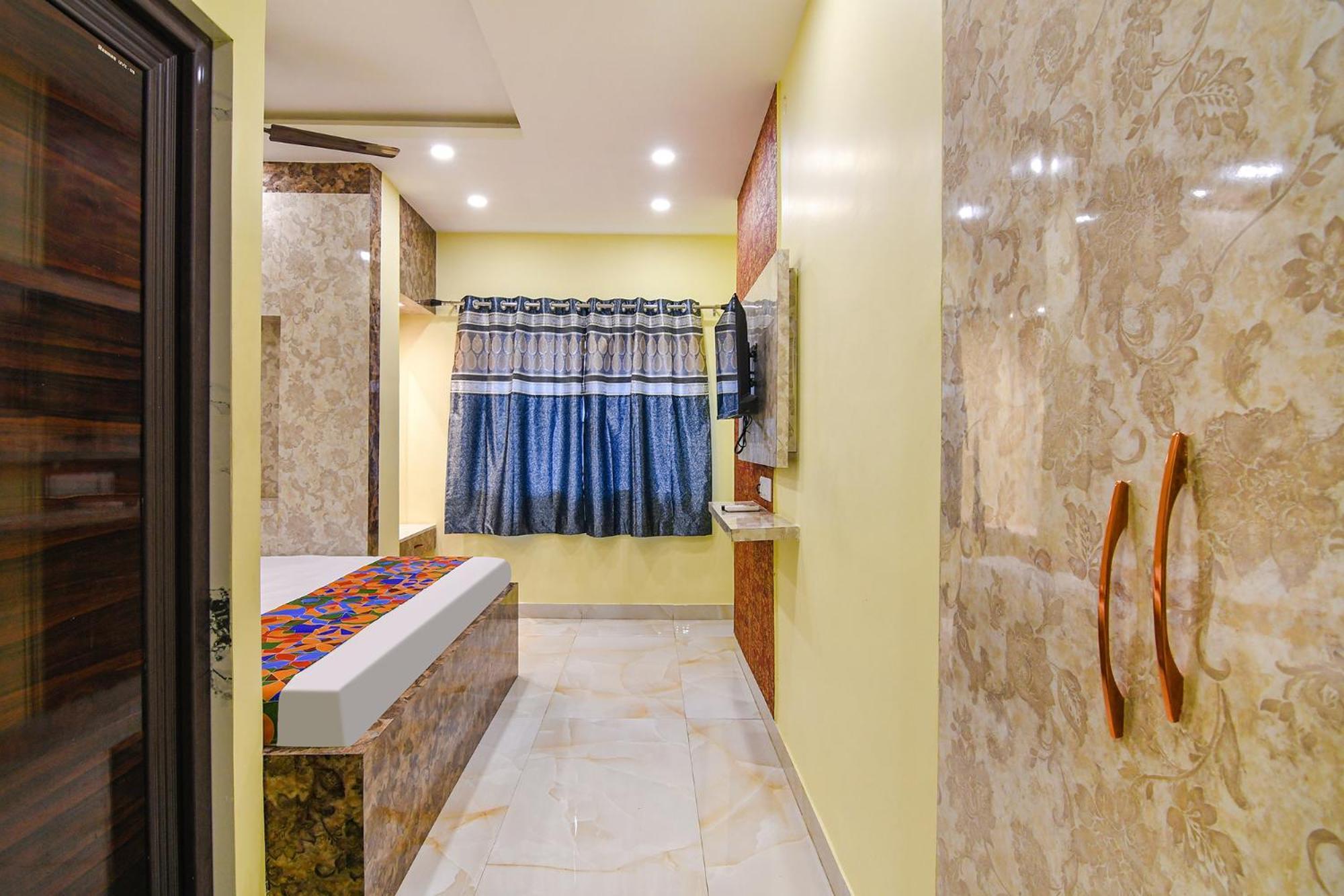 Hotel Divine Chariot Καλκούτα Εξωτερικό φωτογραφία
