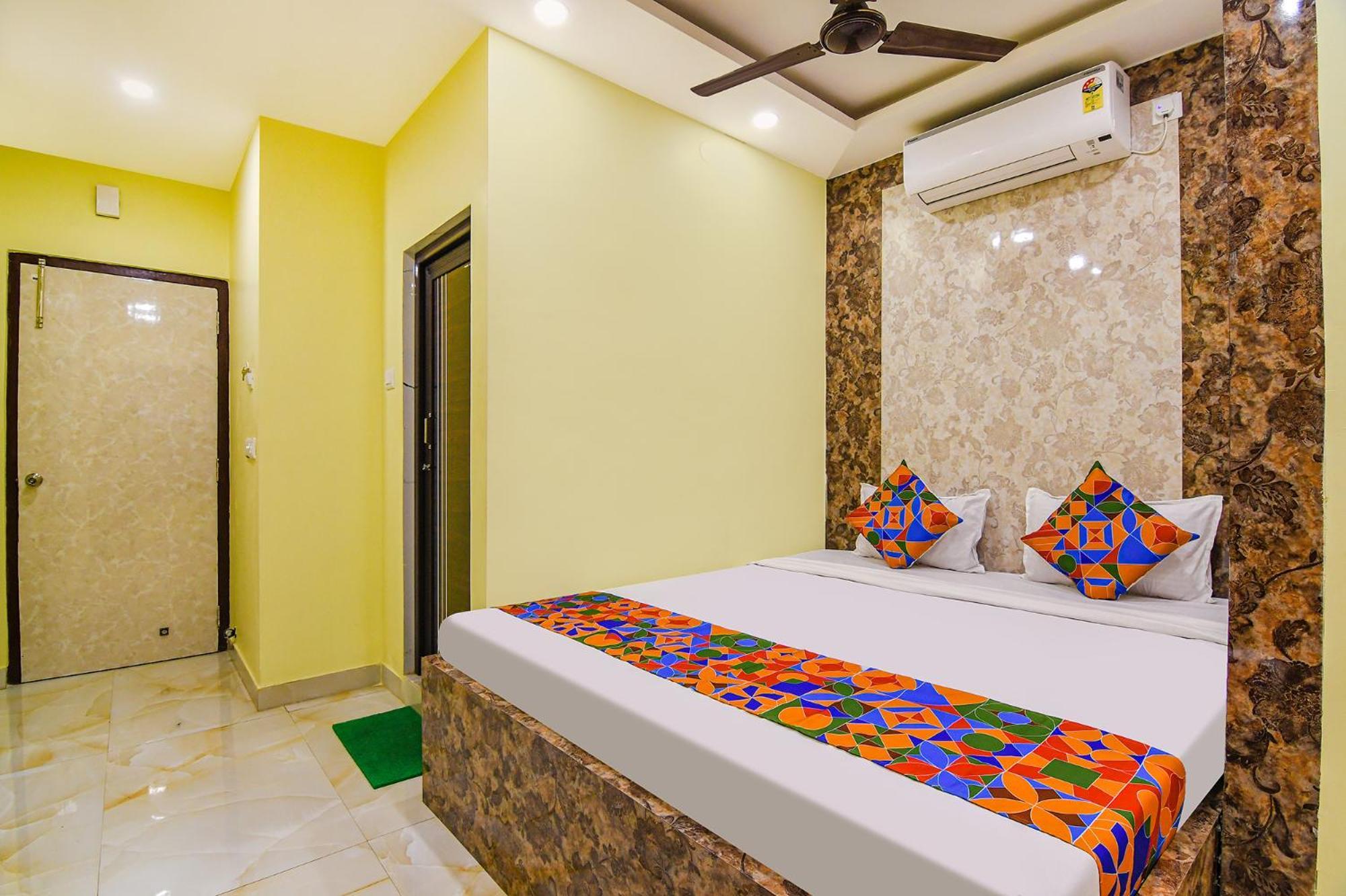 Hotel Divine Chariot Καλκούτα Εξωτερικό φωτογραφία